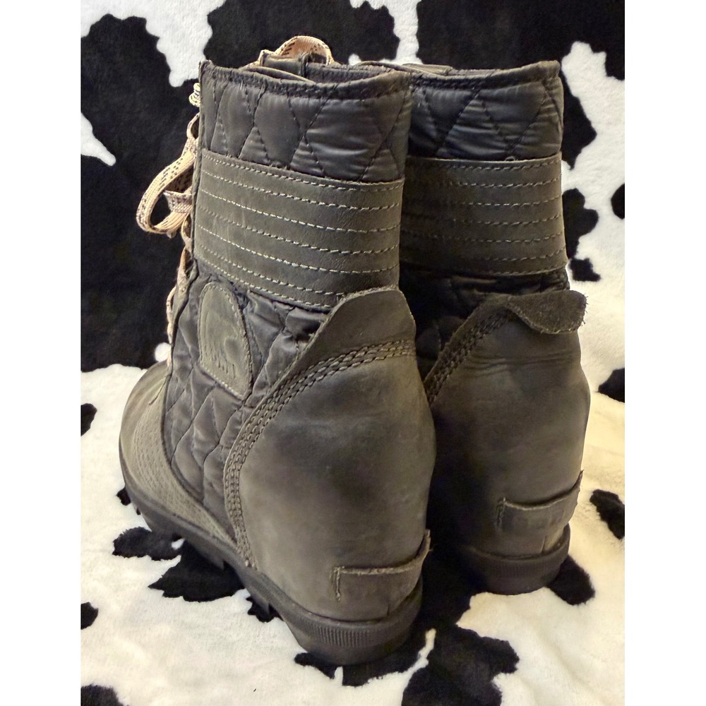 Sorel Joan of‎ Arctic Wedge II Quilted Boots Grey Black Women's 7.5 - Picture 6 of 8